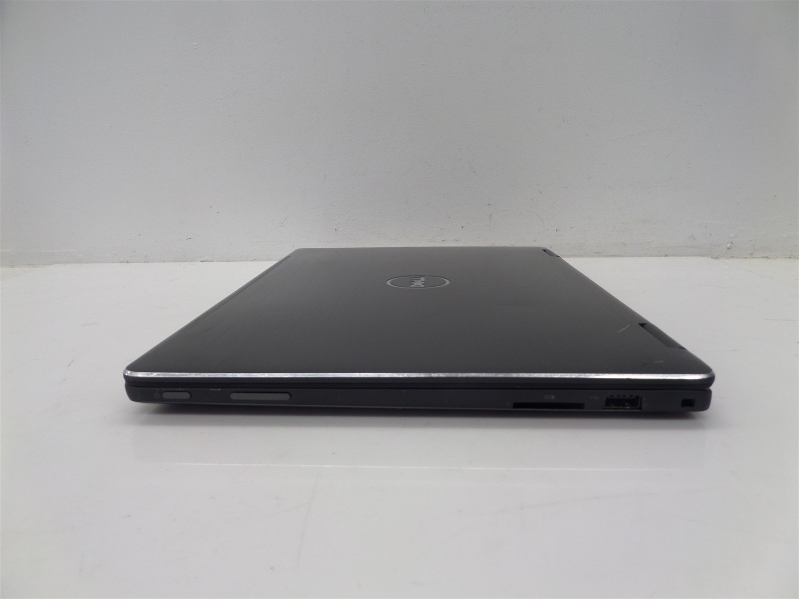Dell Latitude 13 3379 13″ w/ Pentium 4405U 2.1GHz CPU 4GB RAM – Does Not Boot