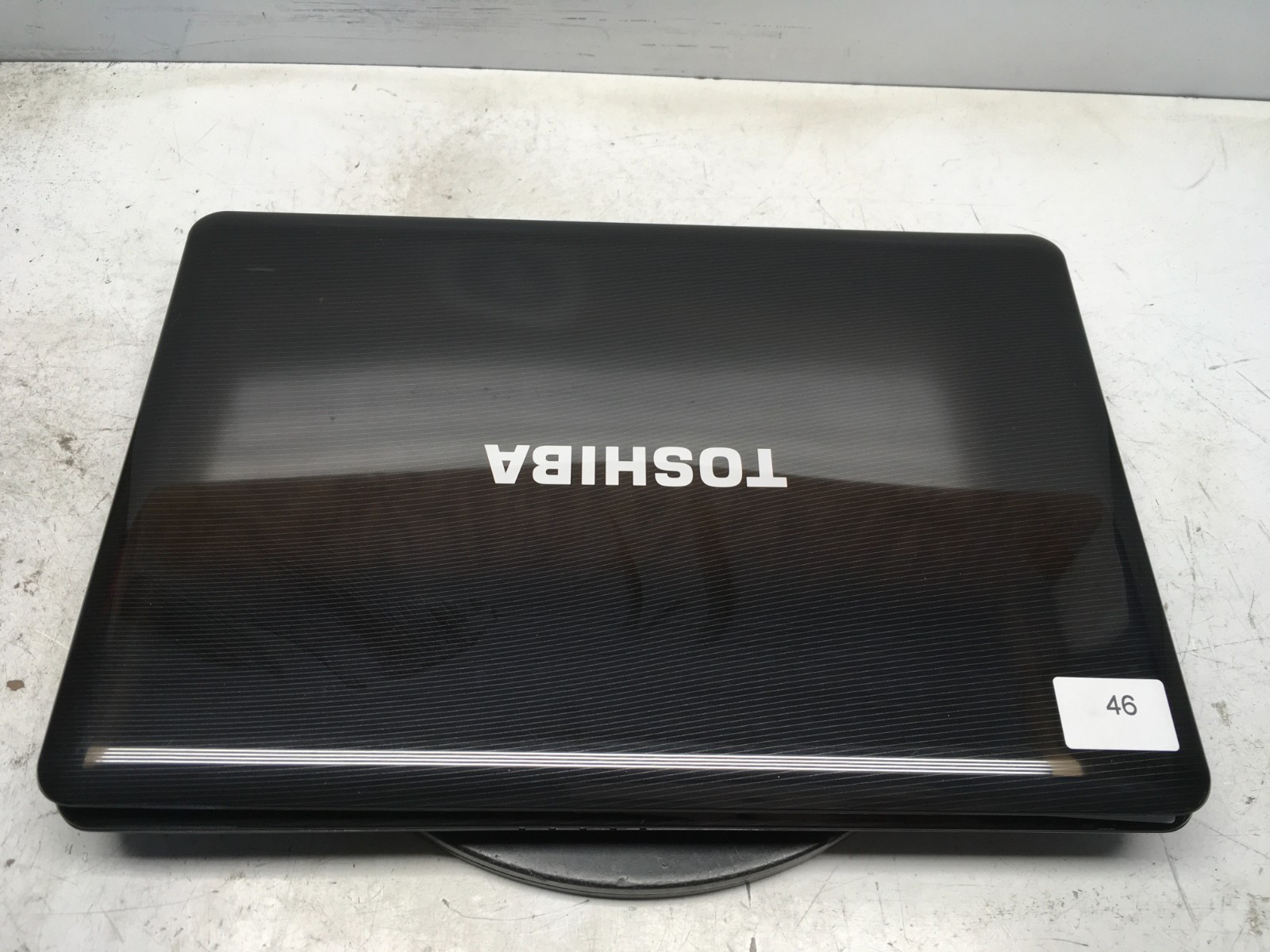 Toshiba Satellite L505-GS5037 Intel i3-330M 2.13GHz 4 GB NO HDD BIOS Locked