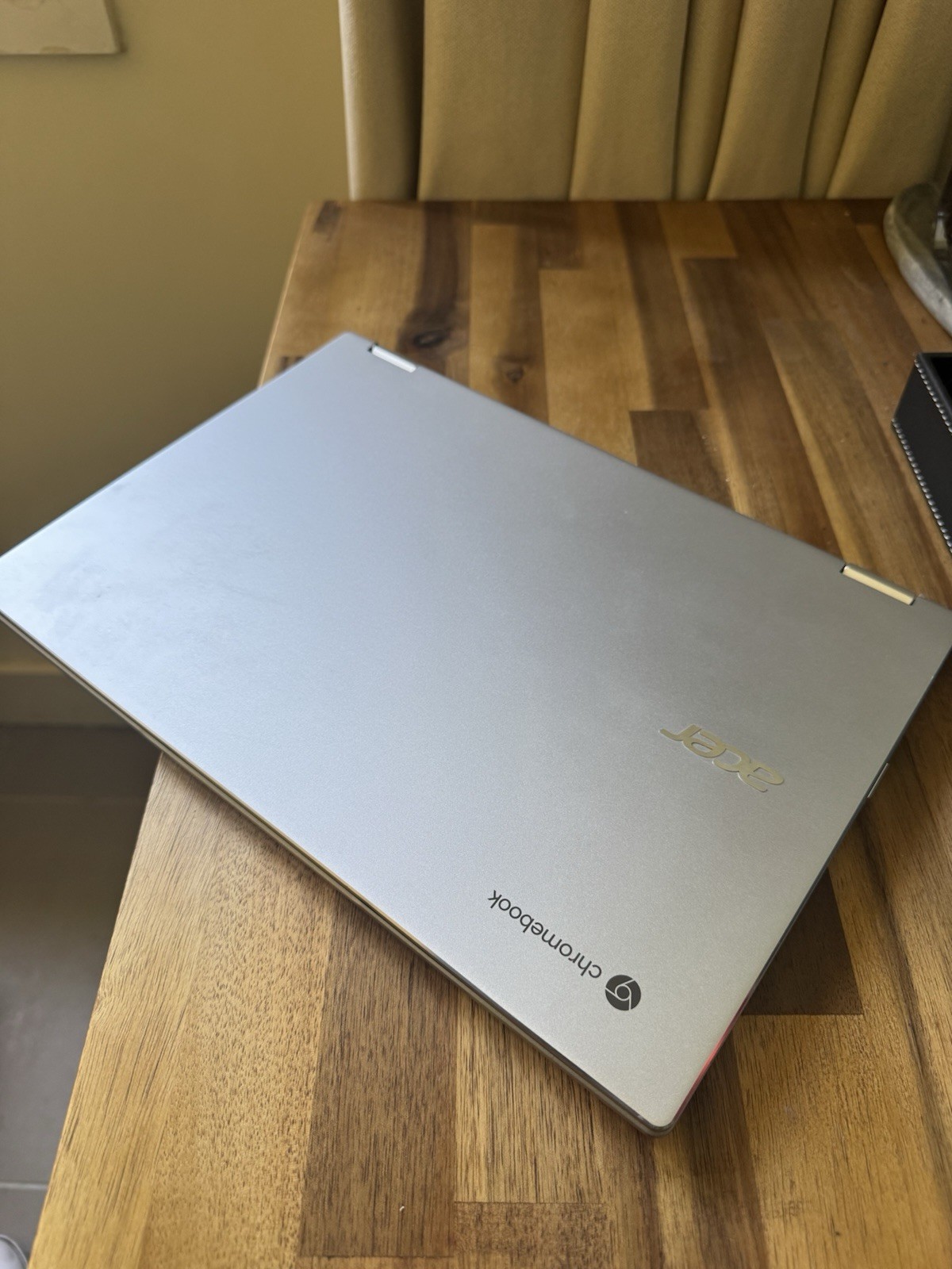 Acer Chromebook CP514-1H AMD Ryzen 5 3500C 8GB RAM 14″ Chrome OS Silver
