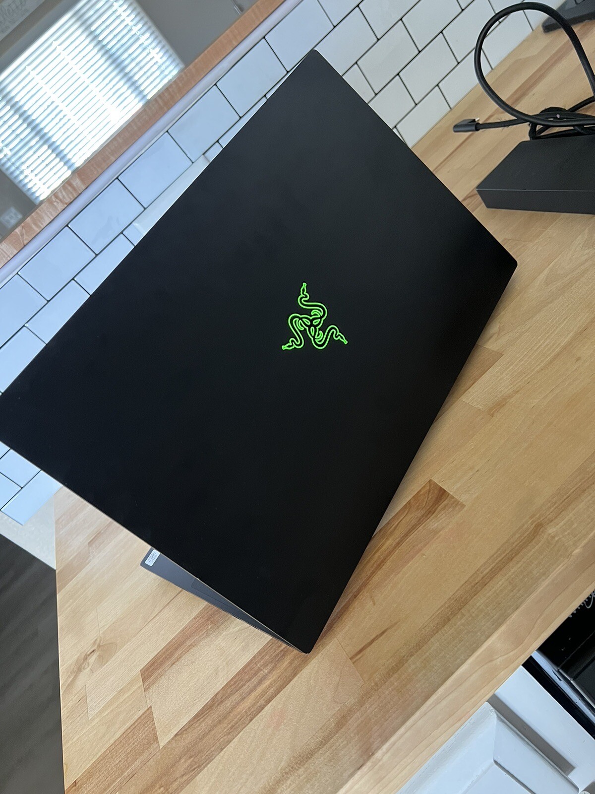 RAZOR BLADE 15 ADVANCED 2021 (15.6”, 10th Gen Intel 8-Core i7 CPU, 16 GB RAM)