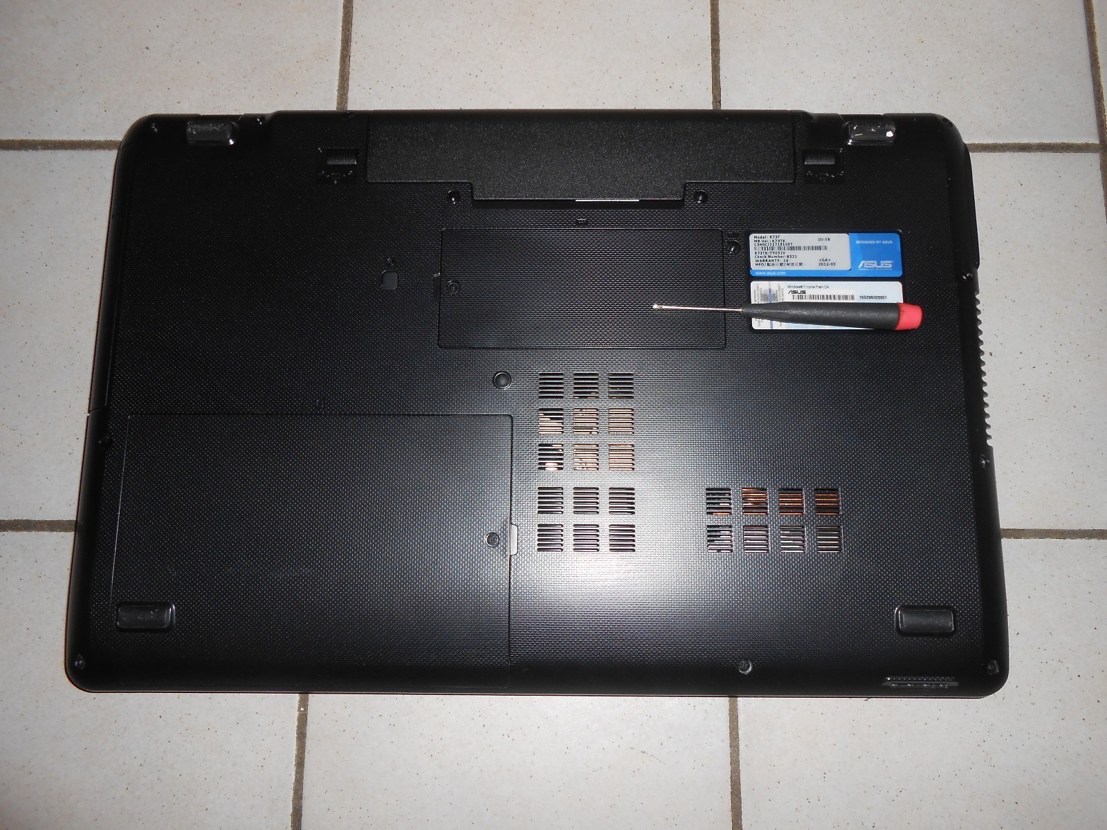 Asus K73T AMD A6-3420M 4x 1.5GHz / 8GB RAM / 500GB HDD / 17.3 inch Linux Mint