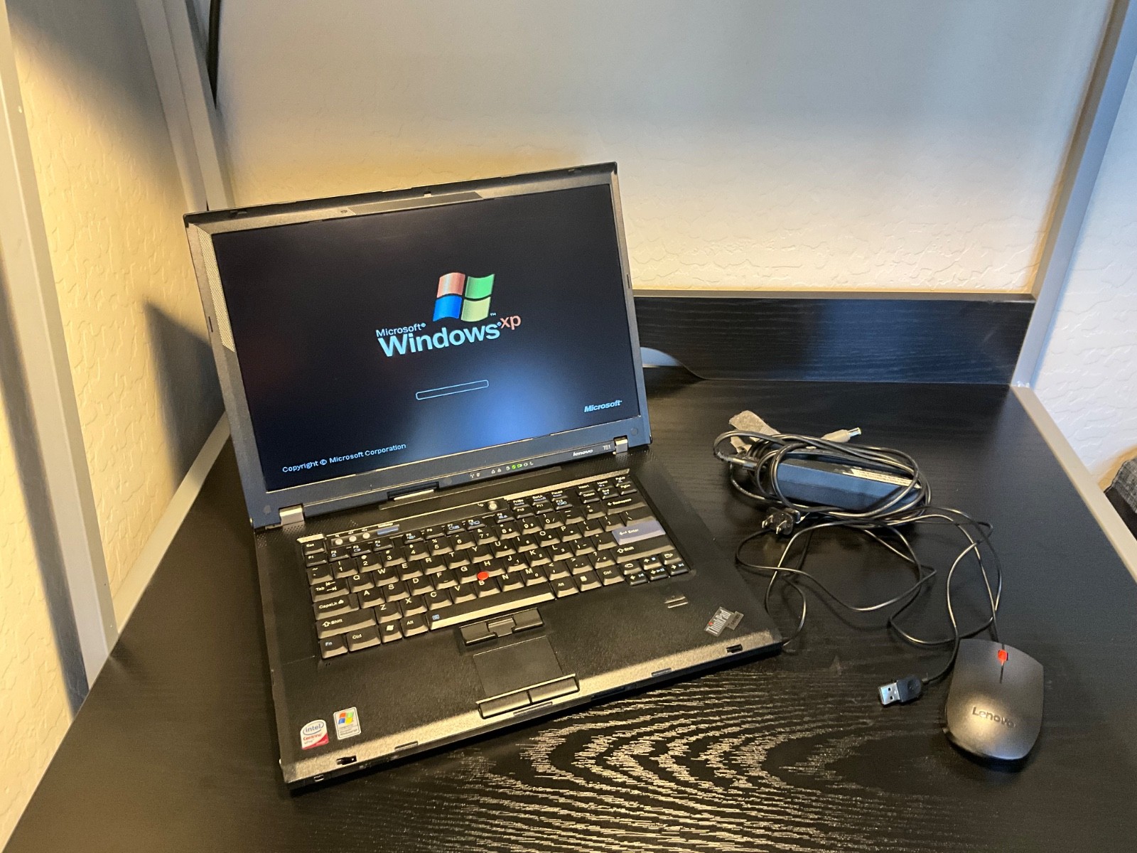 Lenovo ThinkPad T61 15 Inch Windows XP 4GB 256GB SSD Nvidia 140m Core 2 T7800