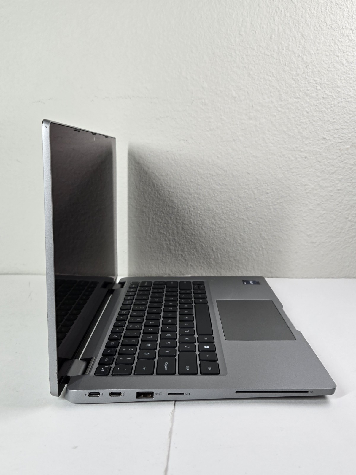 DELL Latitude 5330 i7-1265U 4.15GHz 16Gb RAM 512Gb NVMe 2-in-1 Touch Win11Pro