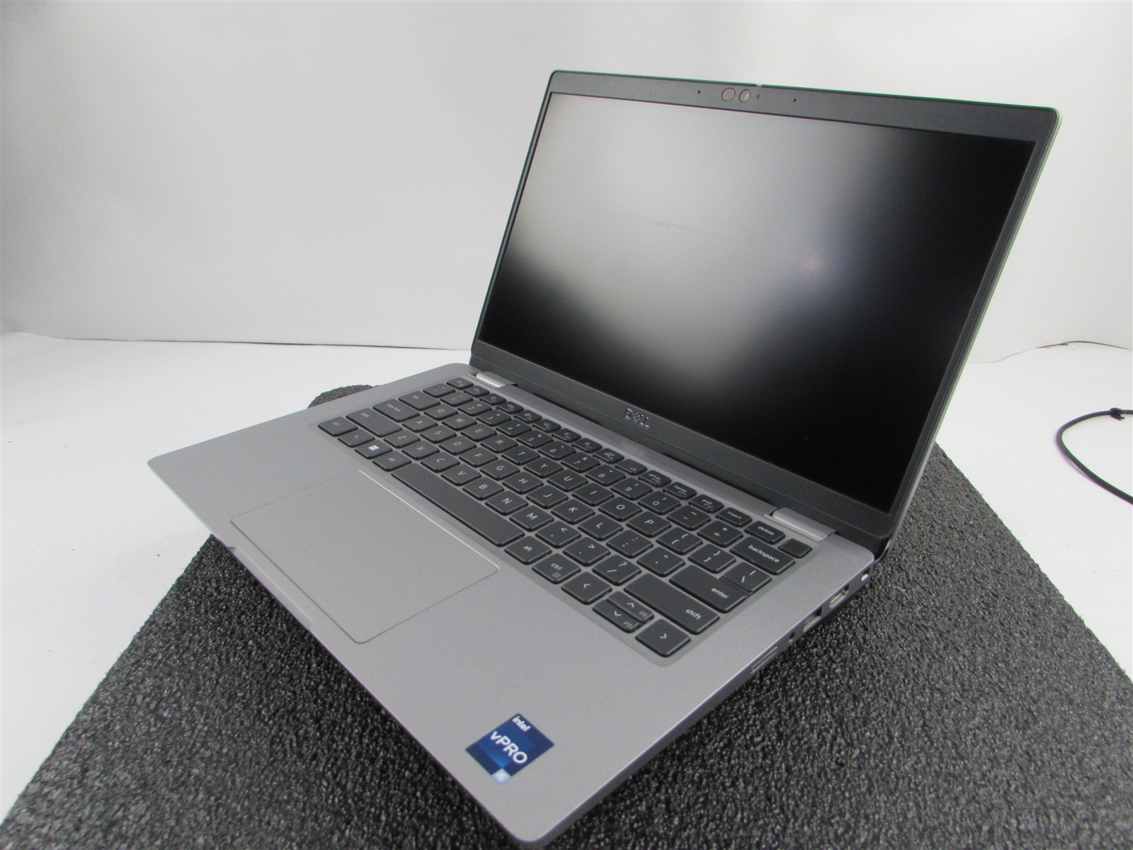 DELL LATITUDE 5330 FHD TOUCHSCREEN I5-1245U 10 CORE 512GB 16GB RAM NO O.S/BATT