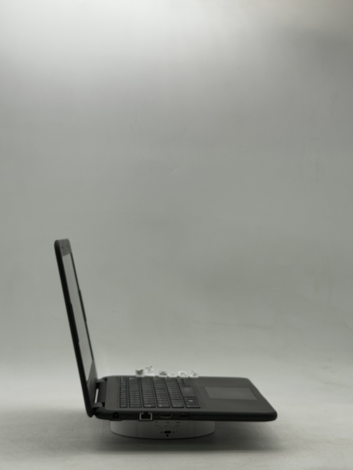 Dell Latitude 3310 13.3in i5-8265U 8GB 128GB NO OS – Read