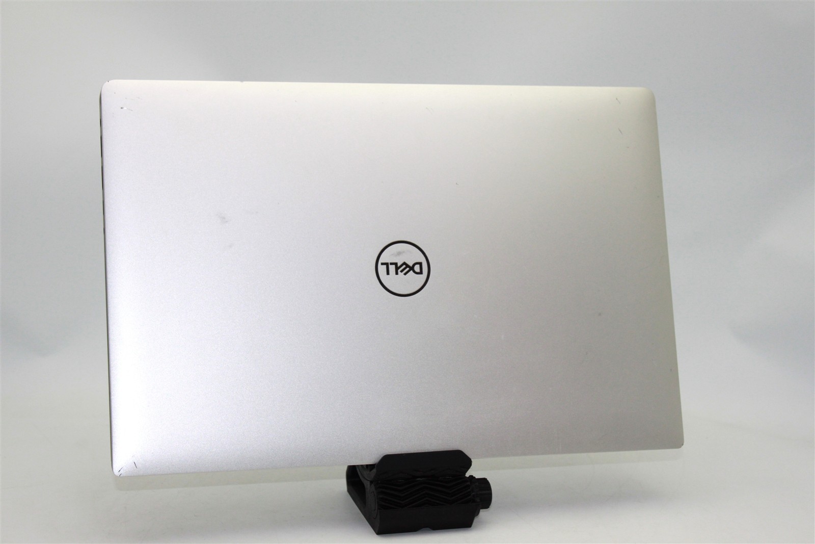 Dell Precision 5530 15″ Intel Xeon E-2176 2.70GHz 16gb 512GB NVMe Win 11 Pro