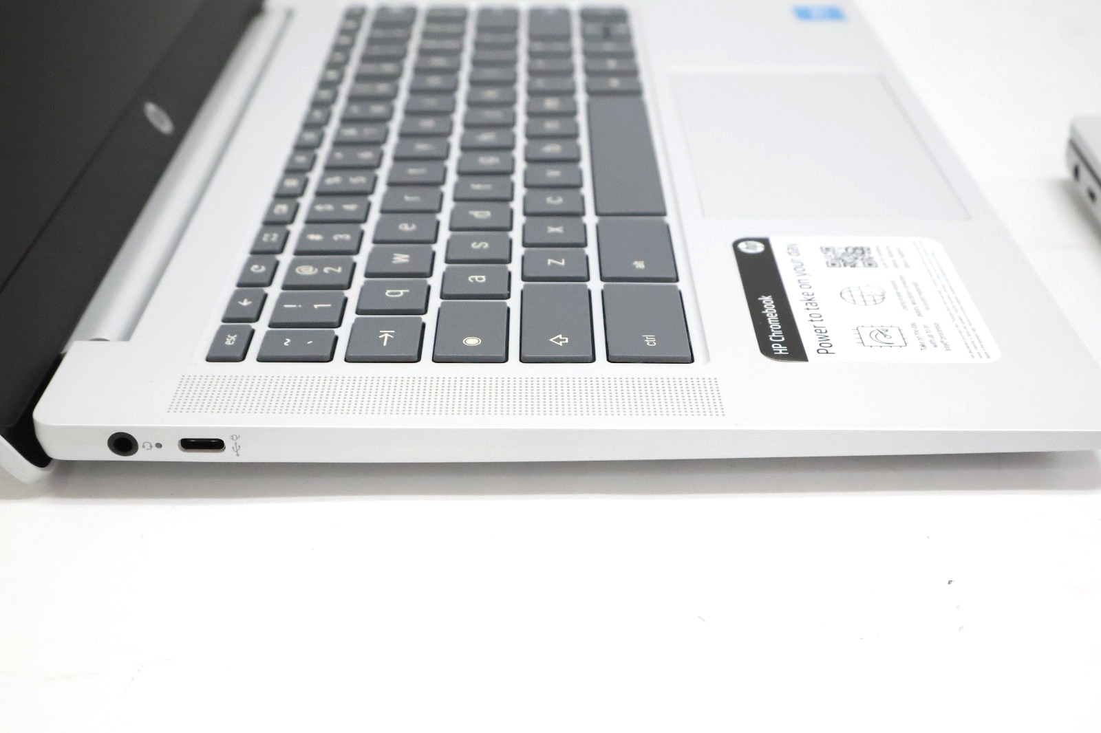 Lot of 2 HP Chromebook 14″ Intel N200 4GB RAM 128GB SSD Laptop 14a-nf0131wm