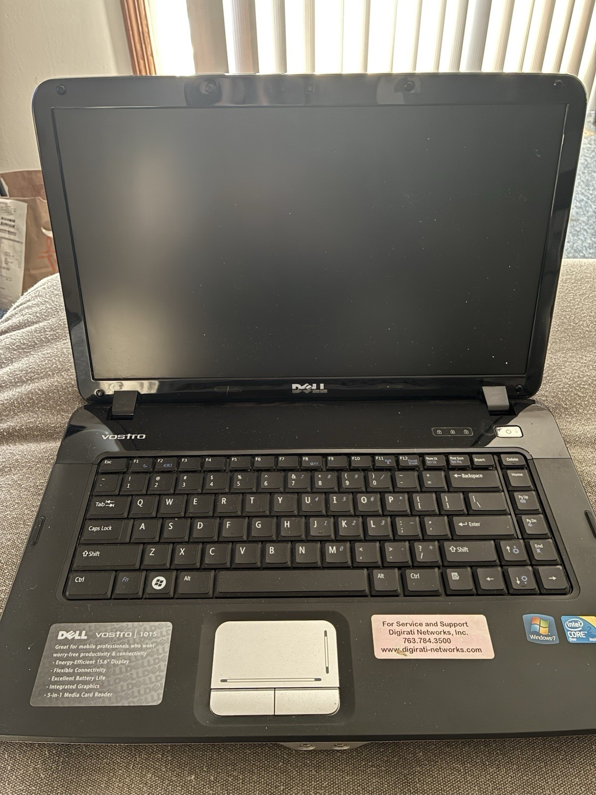 Dell Vostro 1015 15.6” Laptop Intel Core 2 Duo Windows 7 COA Vintage