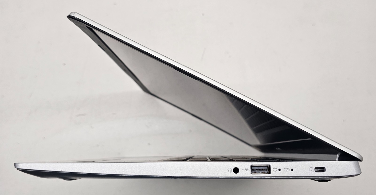 Acer Aspire 5 A515-46-R3UB Laptop AMD Ryzen 3 3350U NO RAM/HD/OS/POWER (FL)