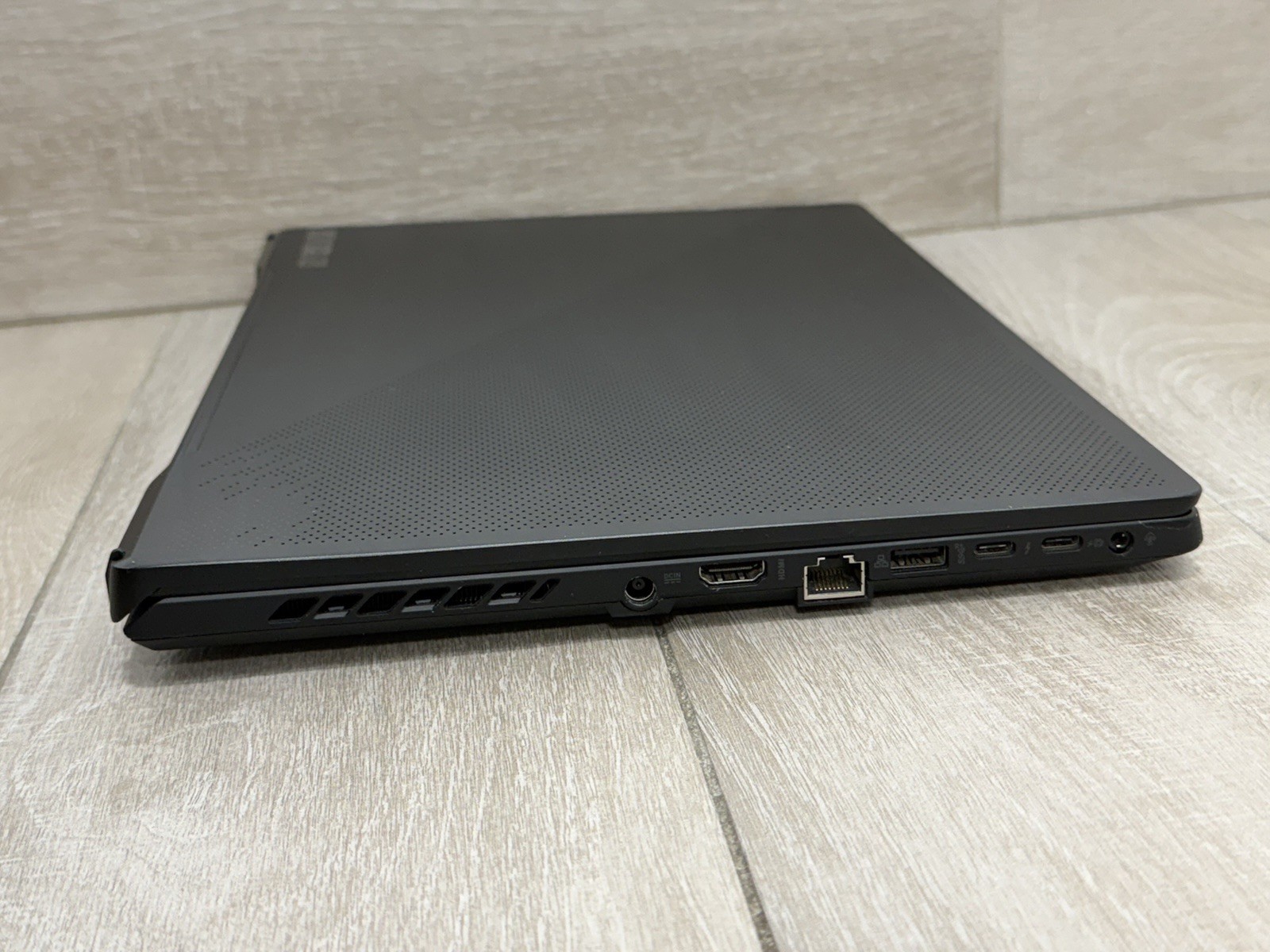 Asus ROG Zephyrus M16 GU603Z 16″ Core i9-12900H 8 GB RAM 512GB NVMe SSD RTX 3070