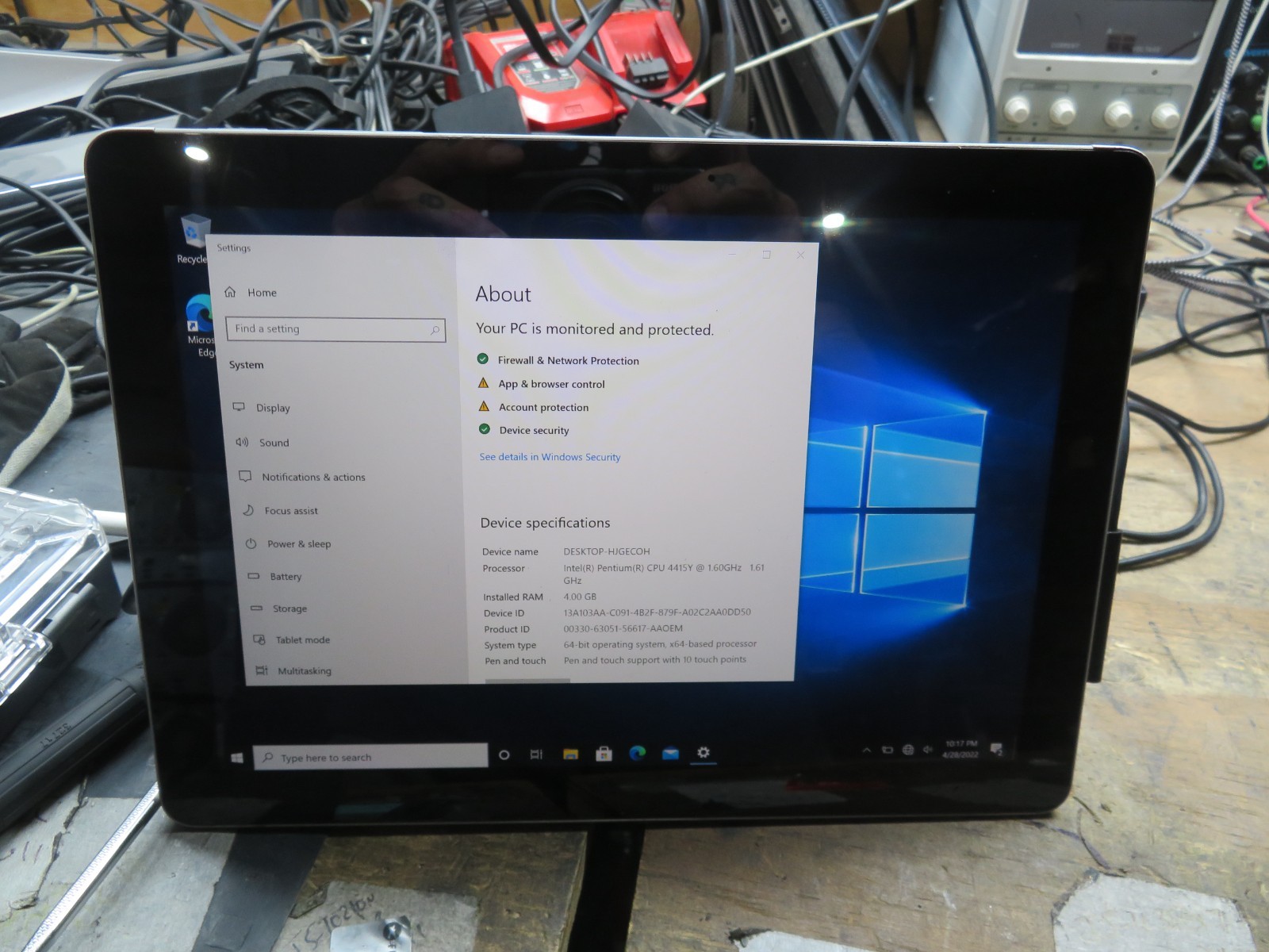 Microsoft Surface GO tablet 1824 Pentium 4415Y 4GB DDR3 64GB SSD BAD BATTERY