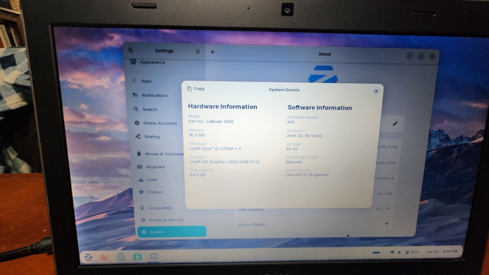 dell latitude 3330 laptop 16 Gb ram, Zorin OS 18 installed- reset