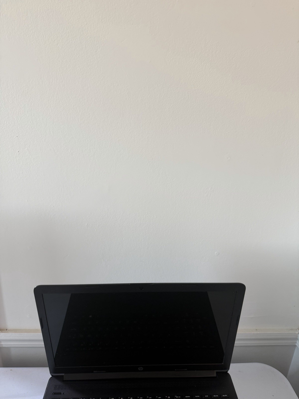 HP Laptop 15-dboolldx – Good Screen – AMD AG-9225 – RAM 8GB – Read Des