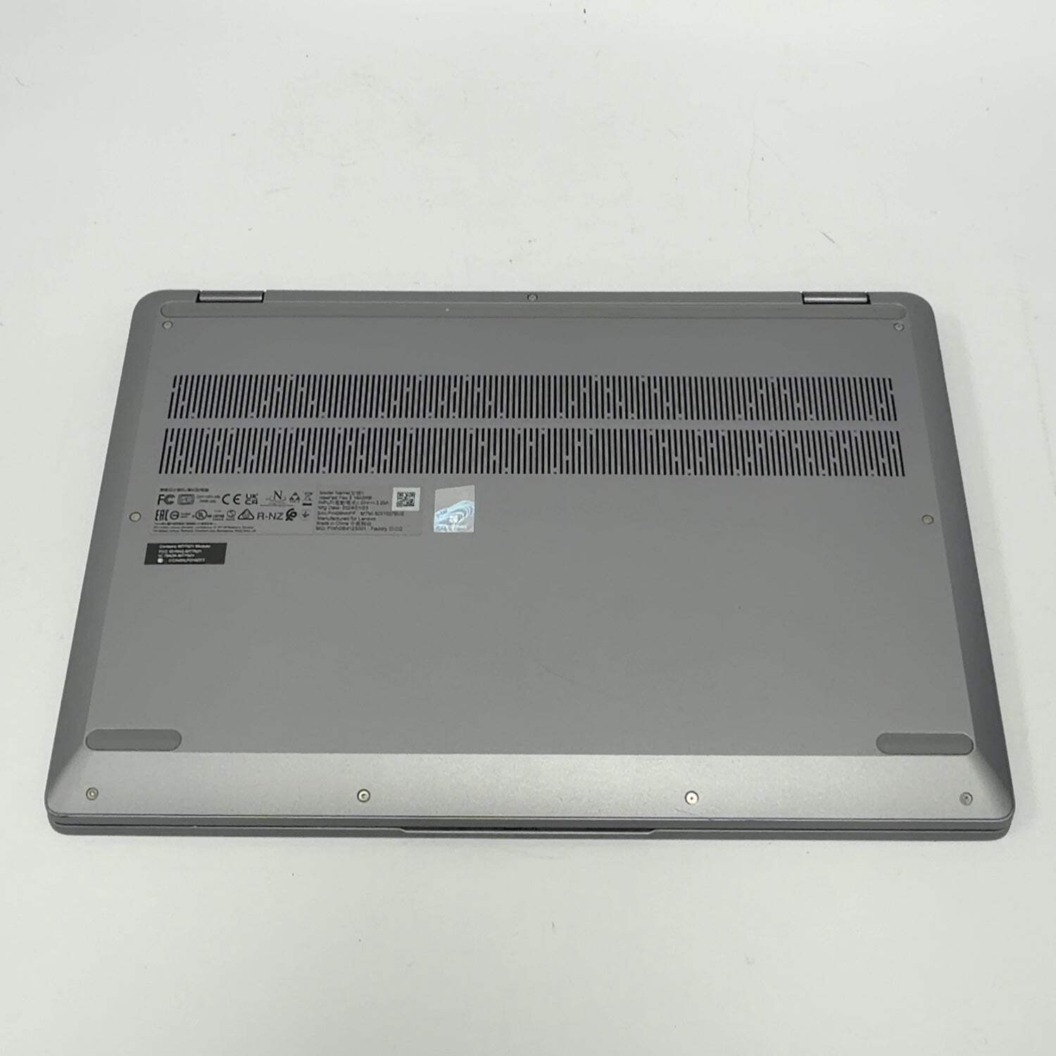 Lenovo IdeaPad Flex 5 16ABR8 15.9″ Ryzen 7 7730U 2.0GHz 16GB RAM 512GB SSD