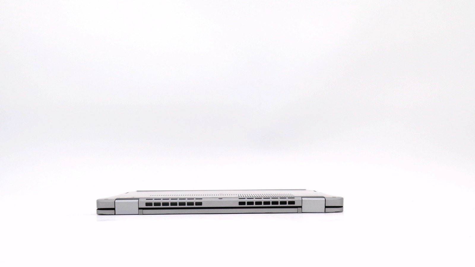 Dell Latitude 5330 13″ i7-1265u 16GB 512GB – Fair READ DESC