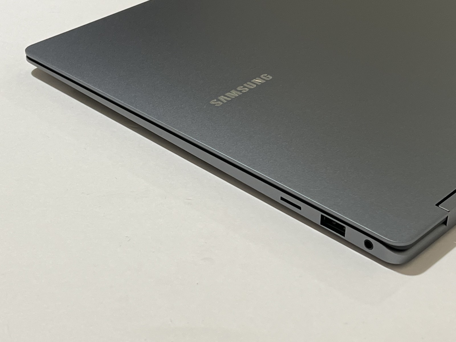 Samsung Galaxy Book5 PRO 360 16″ Intel Ultra 7 32GB RAM 1TB SSD NP960QHA #235Y