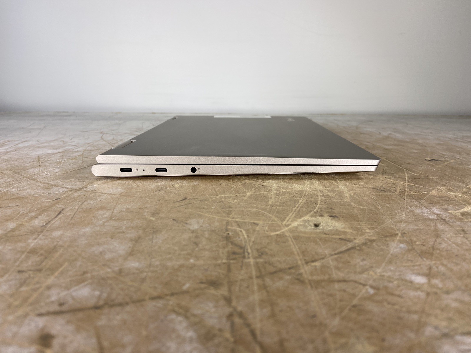 LENOVO YOGA C740-14IML i5-10210U @ 1.60GHz, 4GB RAM, NO HDD/OS – (FOR PARTS)