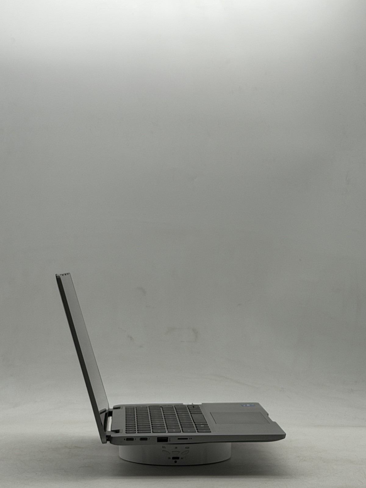 Dell Latitude 5320 2n1 |13.3in| i5-1135G7 16GB 512GB NO OS READ