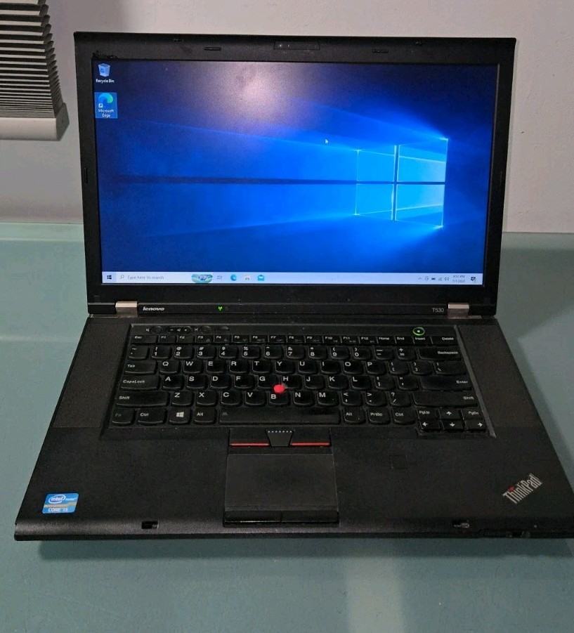 Lenovo ThinkPad T530 INTEL i5-3330M 2.60 GHz 4GB Ram, 1TB HHD Win 10 Pro READ!