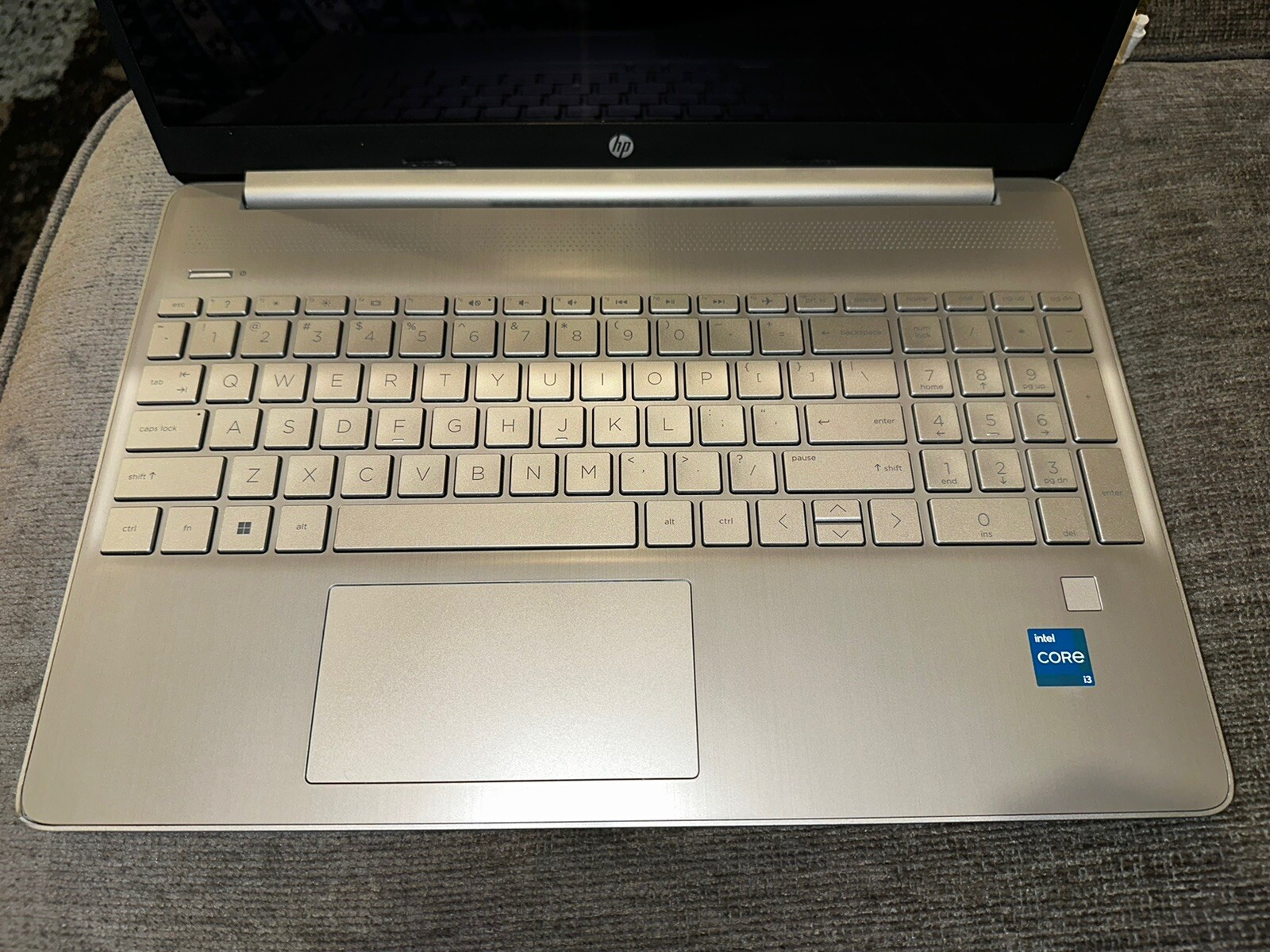 HP 15-DY2132WM 15.6 inch (256 GB, Intel Core i3 11th Gen., 3.00GHz, 8GB) Laptop