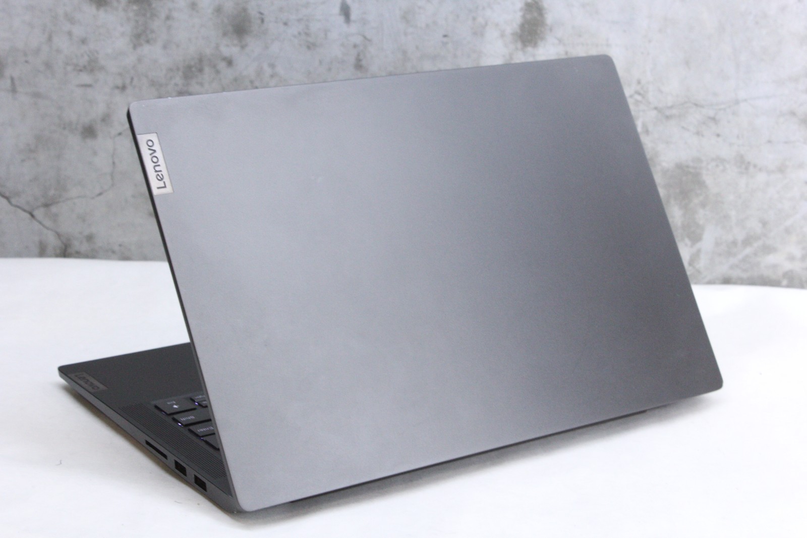 Lenovo IdeaPad 5 14ARE05 | Ryzen 5 4600U, 16GB Ram 256GB NVMe Linux Please Read!