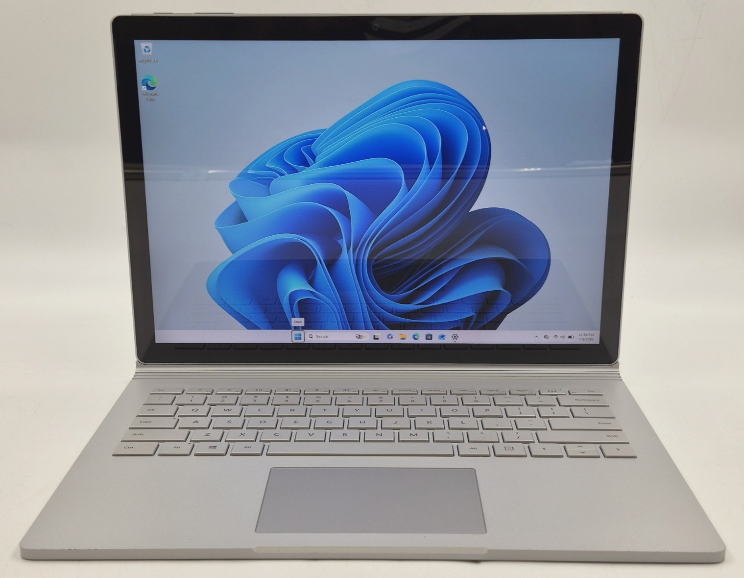 Microsoft Surface Book 2 13.5″ i5-8350U 1.70GHz 8GB RAM 256GB SSD Win 11 Pro