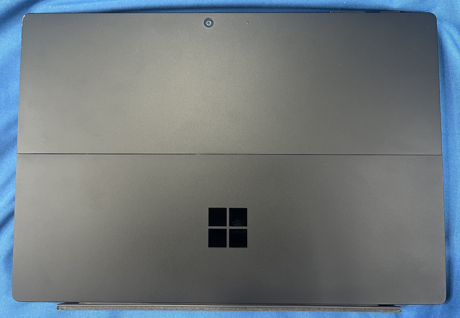 Microsoft Surface Pro 7 (1866) – i7-1065G7, 16GB RAM, 512GB NVMe – Win11