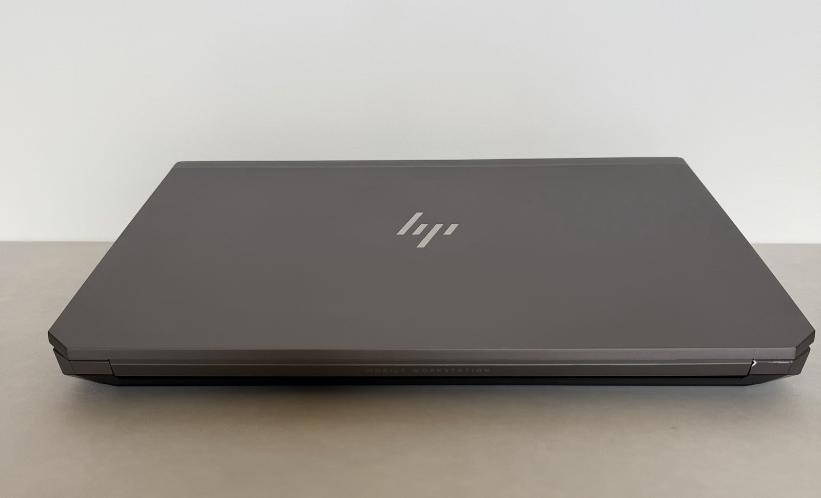 HP ZBook 17 G5 i7-8750H 16GB 1TB SSD NVIDIA Quadro P2000 17″ Workstation Laptop
