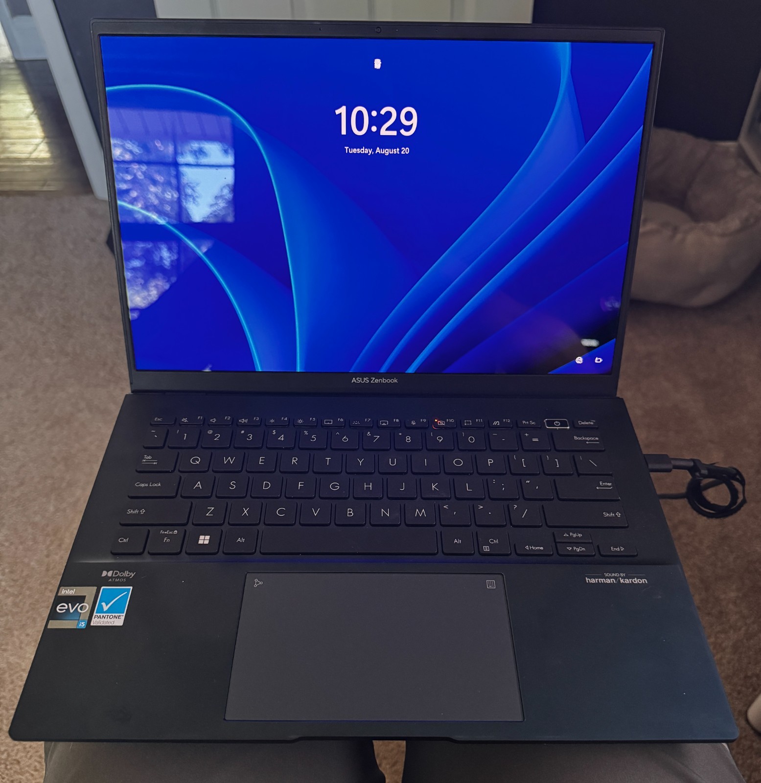 Lenovo Yoga Slim 7i Aura 15.3″ 2.8K OLED Laptop – Intel Ultra 7 256V 16GB 1TB