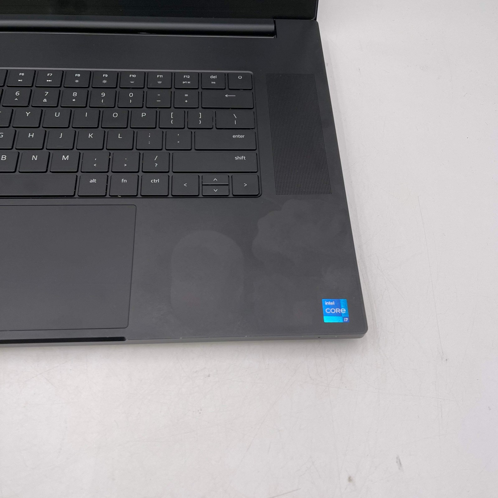 Broken Razer Blade 15 i7-12800H 2.4GHz 16GB 1TB SSD GeForce RTX 3060 Keys Issue
