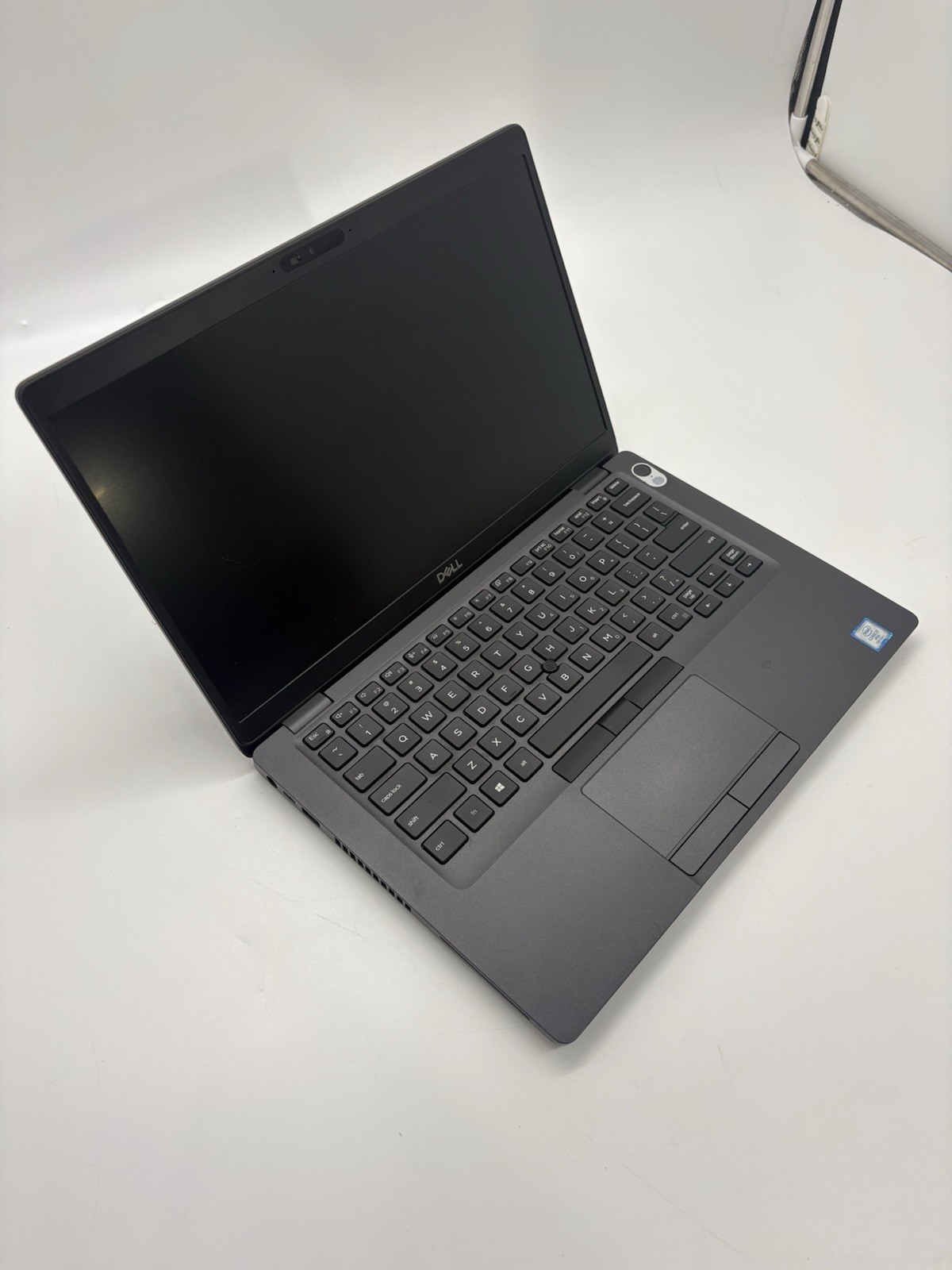 Dell Latitude 5401 14″ Laptop i7-9850H 2.6GHz 16GB RAM 256GB SSD Windows 11 Pro
