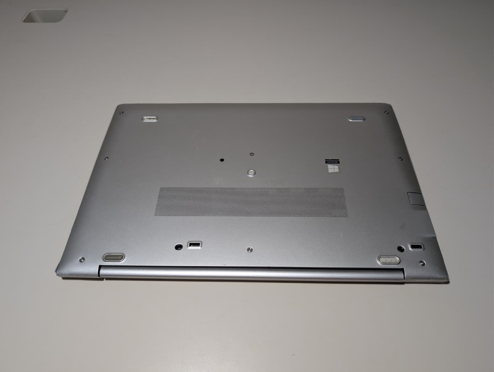 Read! HP EliteBook 850 G6 | i7 8th Gen 4GB RAM | Backlit | AS-IS