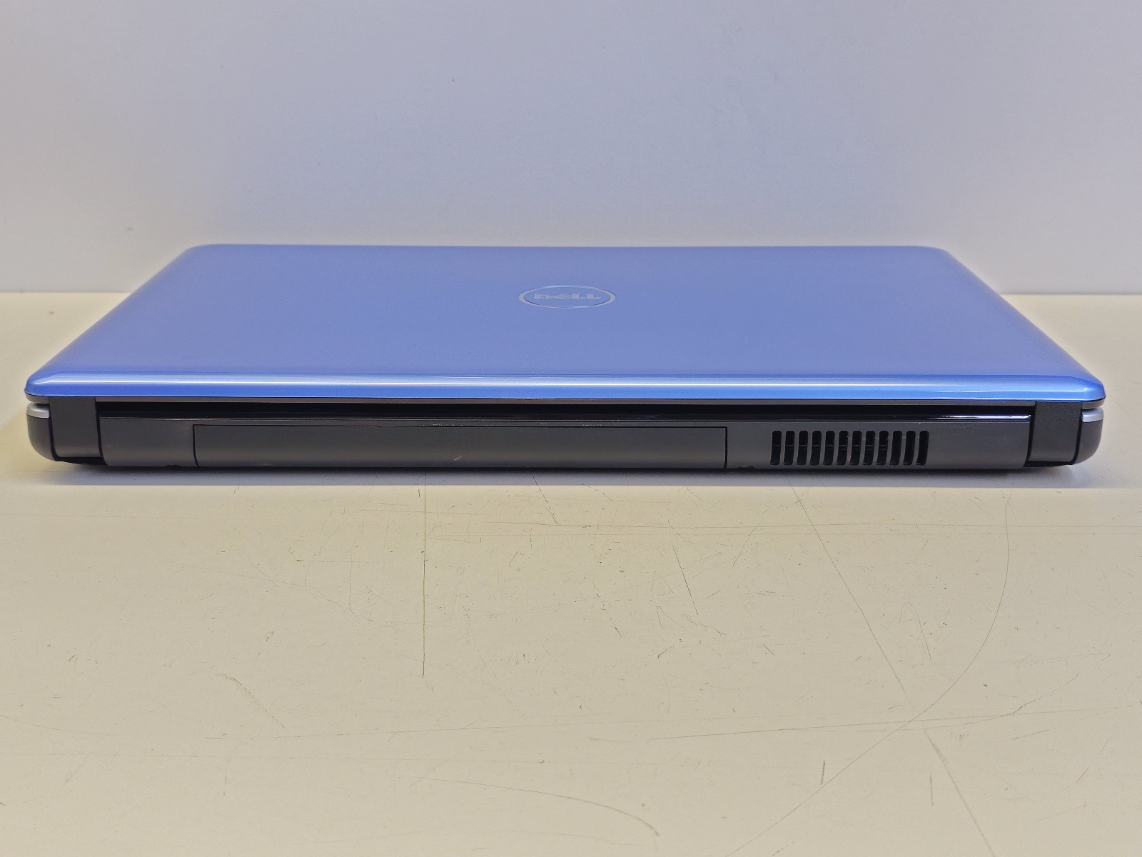 Dell Inspiron 1750 17.3″ Core2Duo T6600 + 4GB + 500GB + Windows 7 Home TESTED