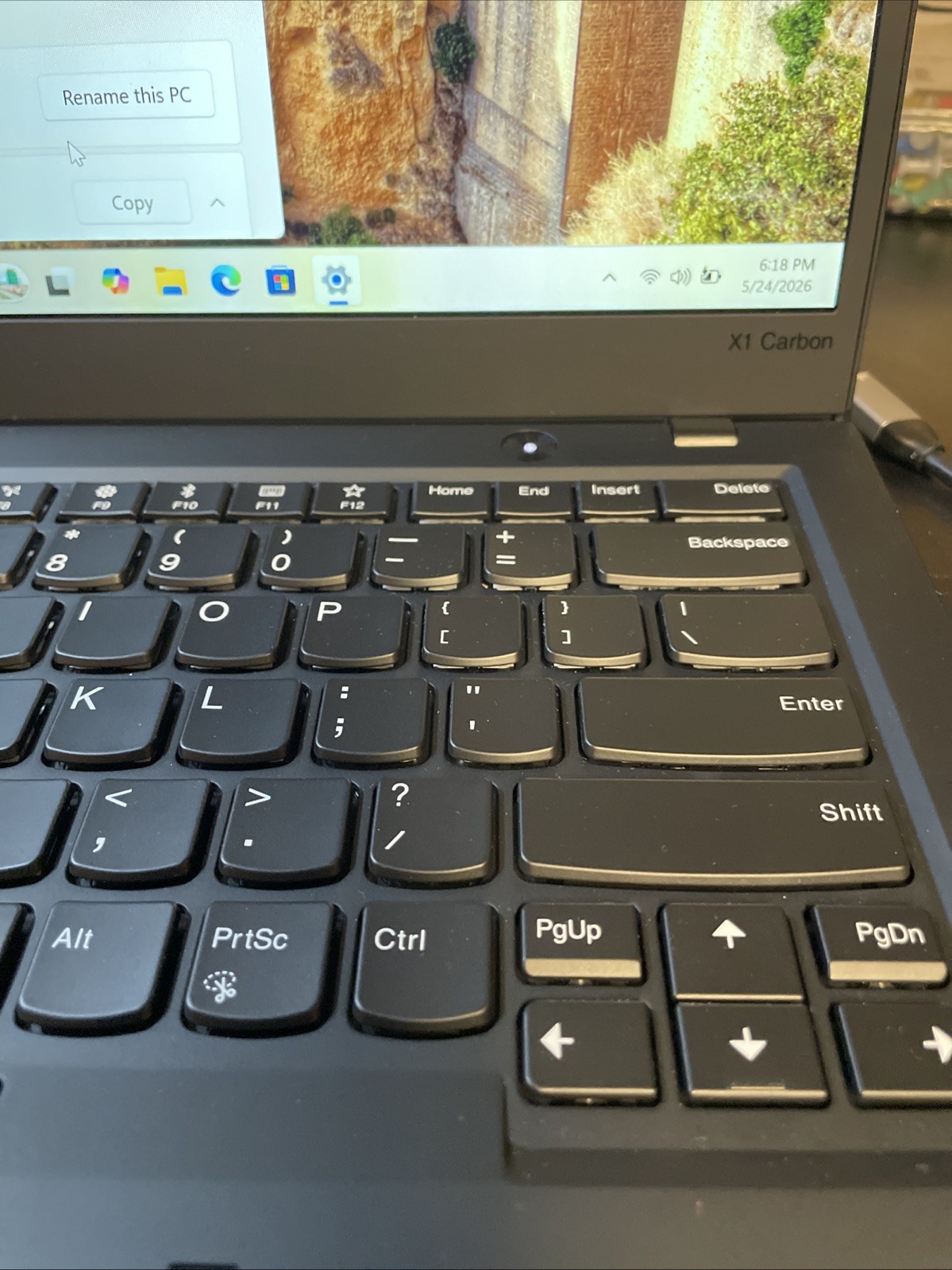 Lenovo ThinkPad X1 Carbon 6th Gen 14″ i5-8350U 8GB DDR3 256GB SSD Windows 11