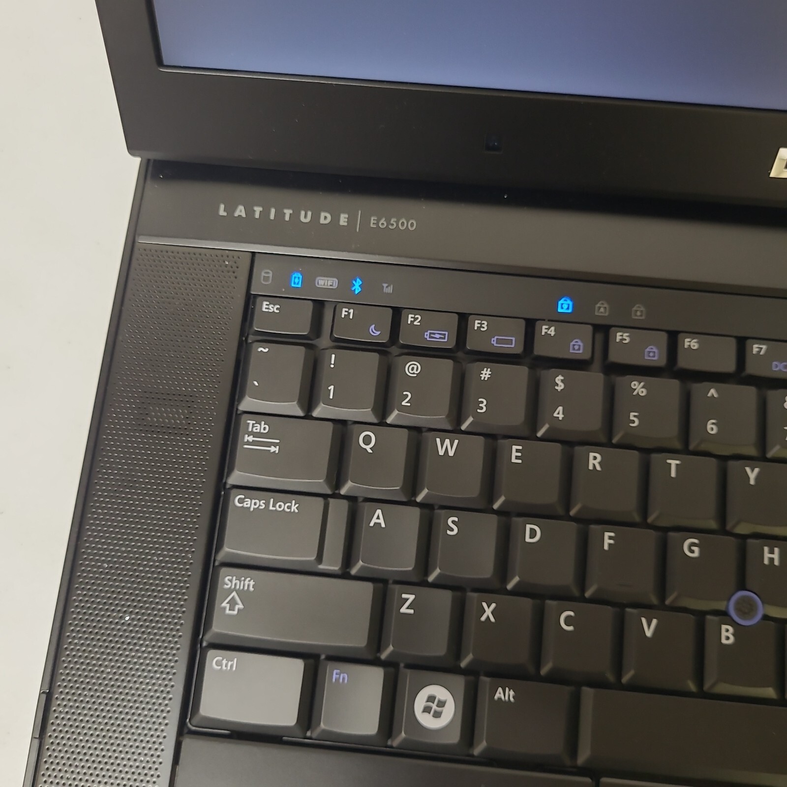 Dell Latitude E6500 Laptop P8600 2.40GHz 160GB HDD NO OS AS IS READ 15.3″ Wi-Fi