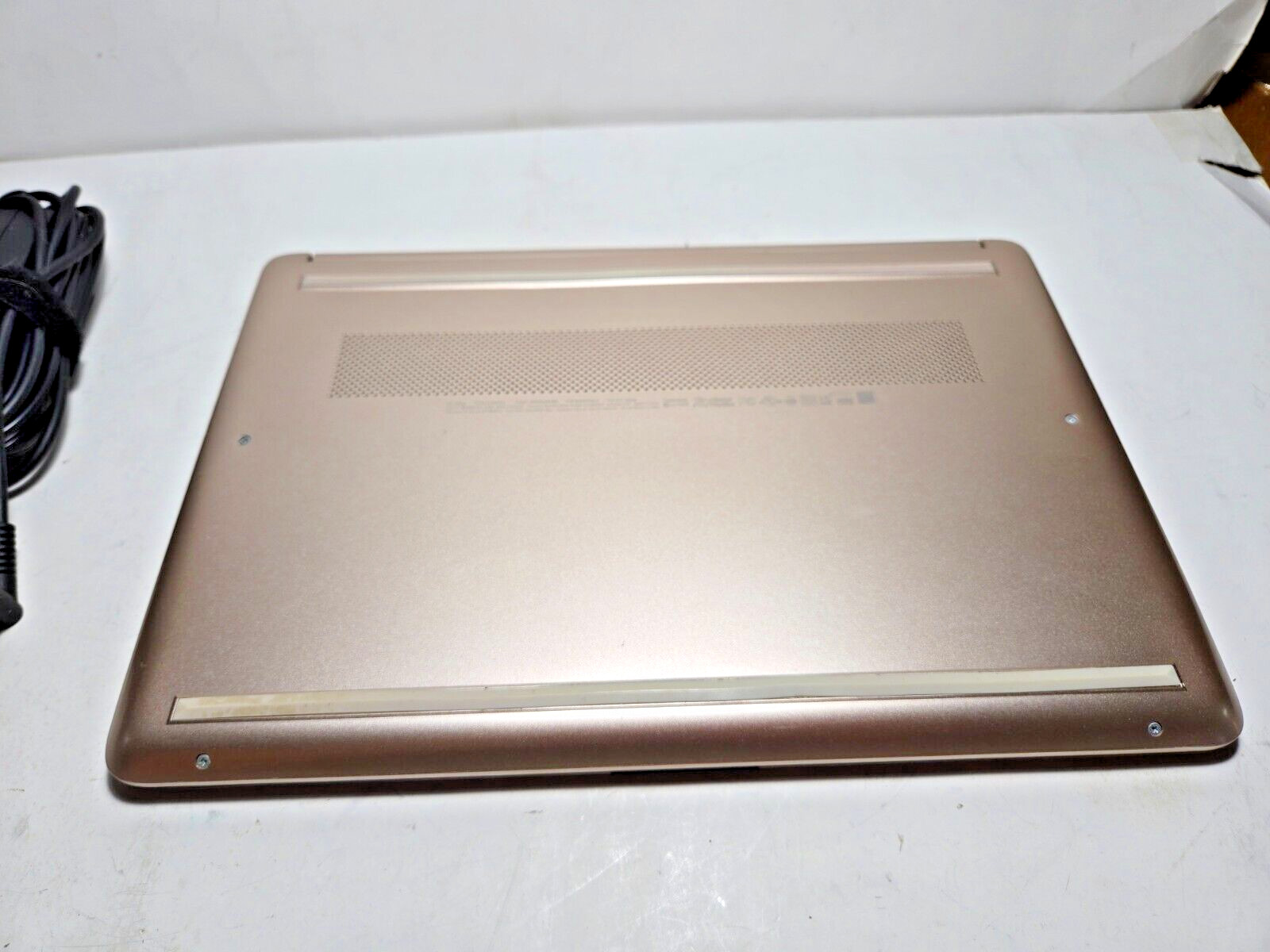 HP 14-DQ0012DS 14″ HD Touch Laptop Intel Celeron N4020 4GB SDRAM 64GB eMMC W10H