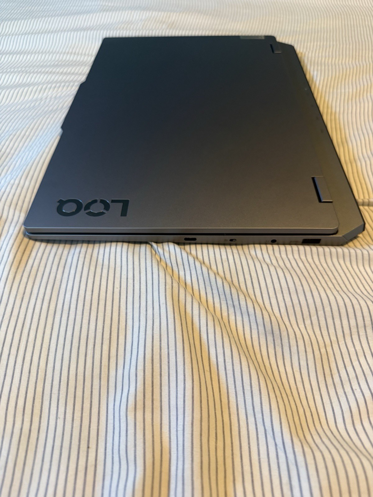 🔥 Lenovo LOQ 15.6″ FHD AMD Ryzen5 7235H/16GB/512GB/NVIDIA RTX4050 Gaming Laptop