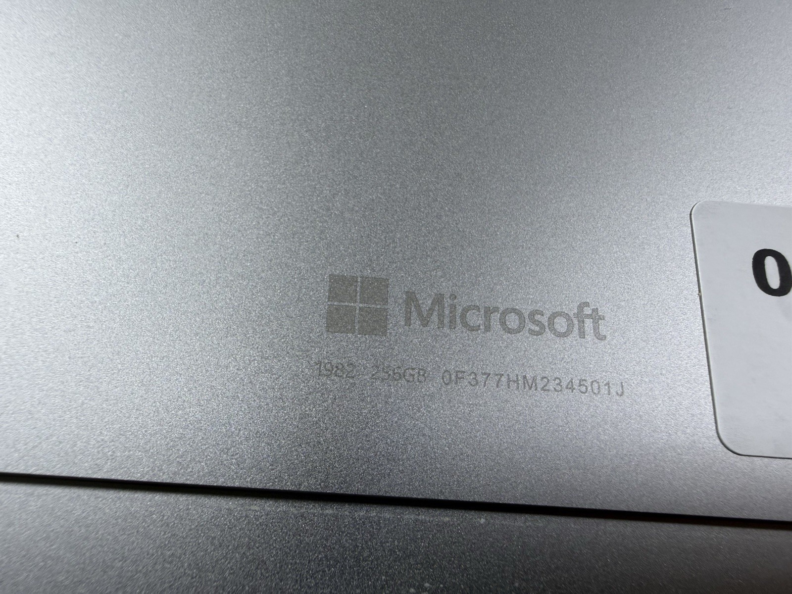 Microsoft Surface Pro 8 (1982) i5-1145G7 – 16GB RAM – 256GB 120Hz – Win 11 Pro