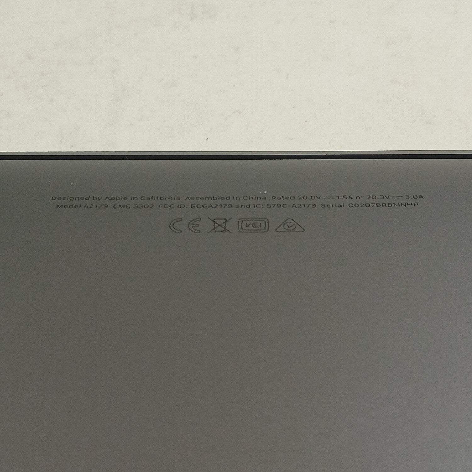 Broken 2020 Apple MacBook Air 13.3″ i3 1.1GHz 8GB RAM 256GB SSD Battery Service