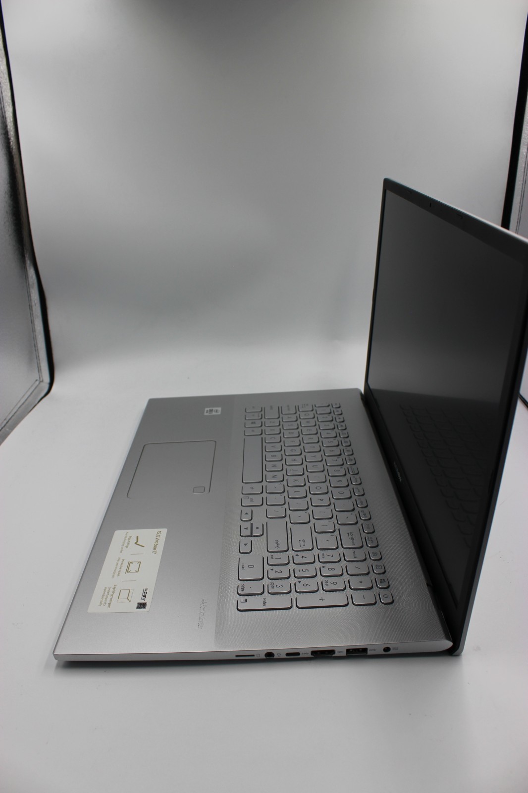 Asus Vivobook 17 S712J Core i5-1035G1 1.0GHz 8GB RAM 128 Gb SSD & 1 TB HDD