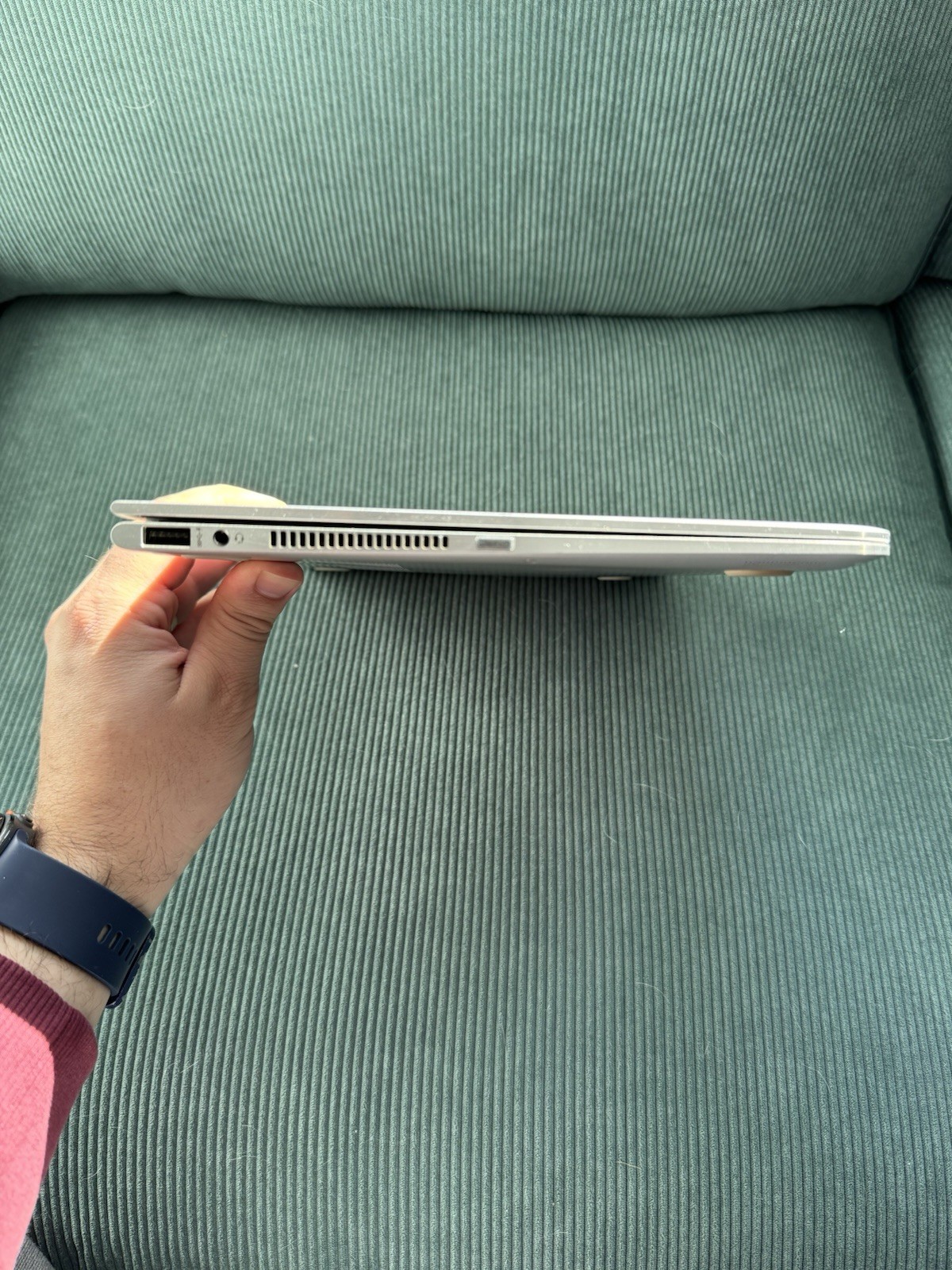 HP Spectre x360 13.3in. 256GB Intel Core i7-7500U, 8GB Windows 11
