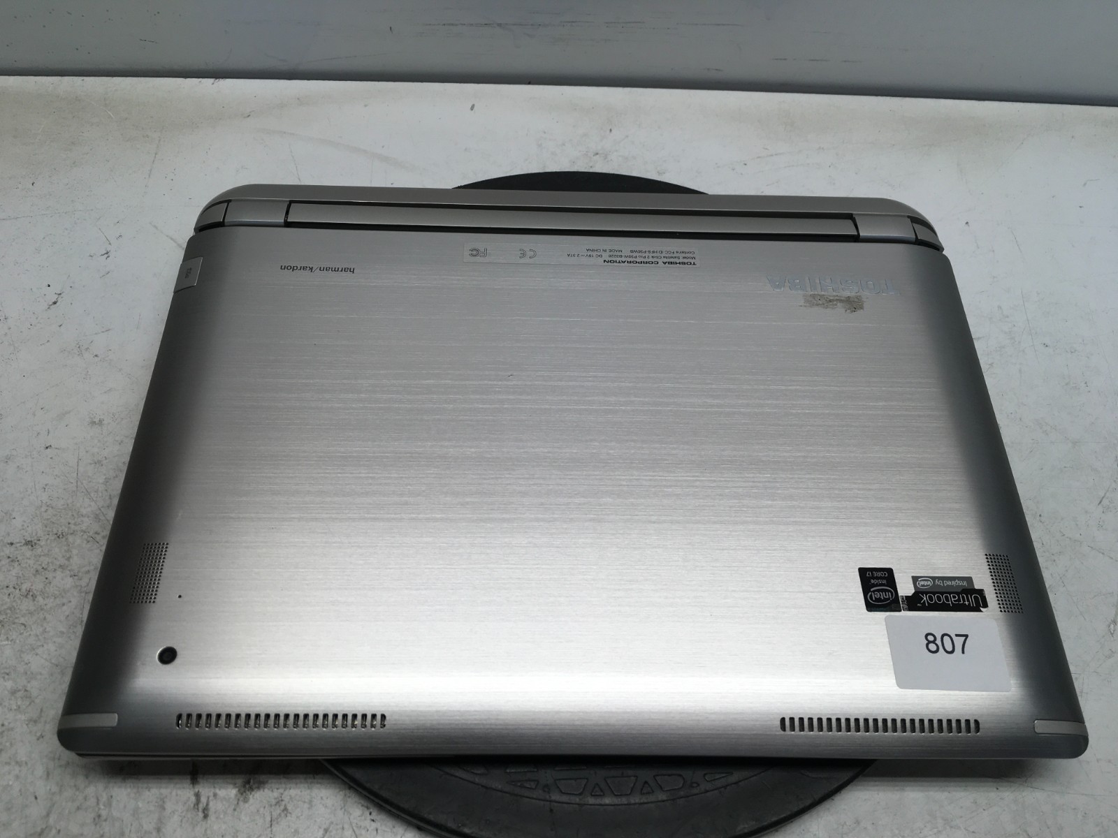Toshiba Satellite Click 2 Pro P35W-B3226 Intel Core i7-4510U 8 GB NO HDD/Batt