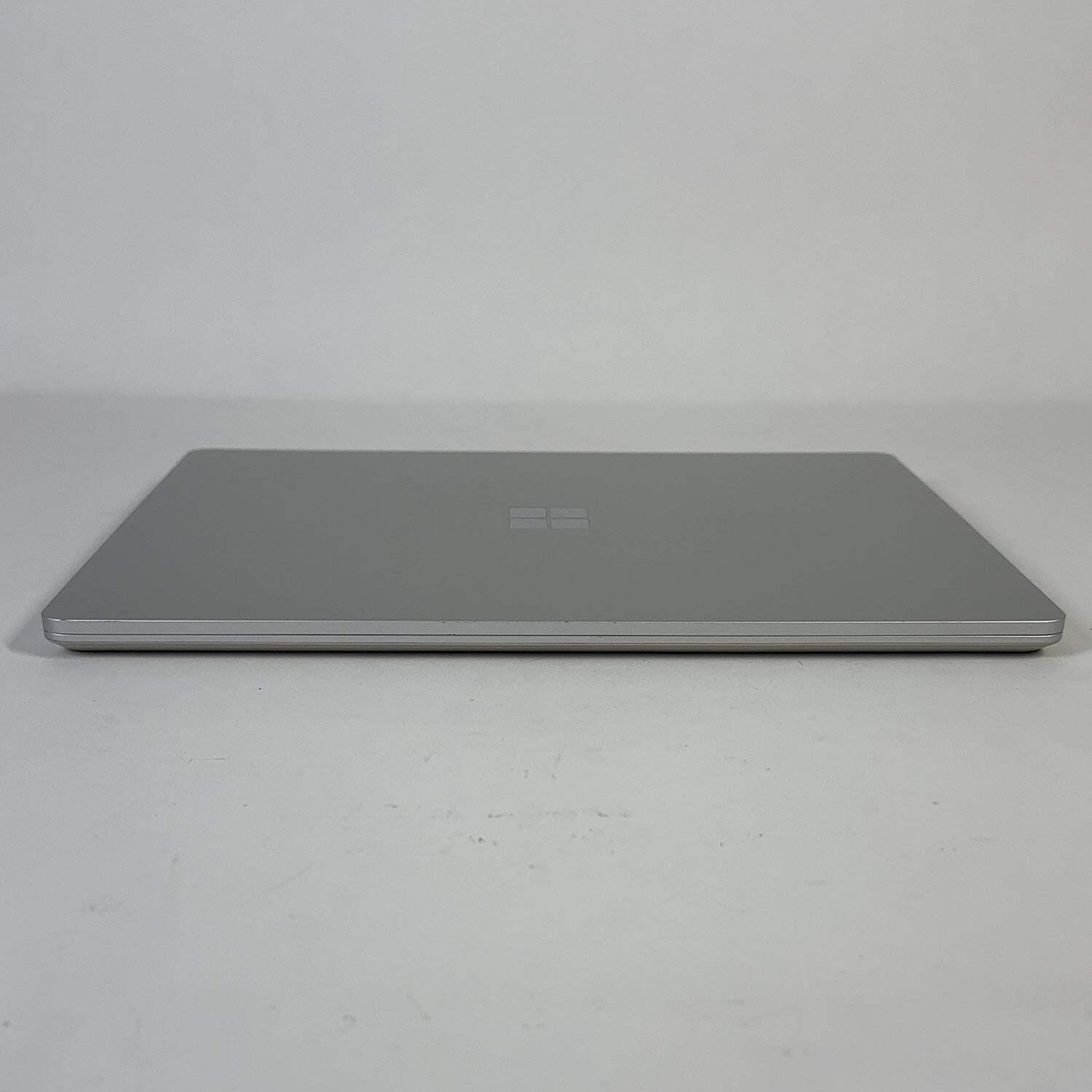 Microsoft Surface Laptop Go 1 1943 12.4″ i5-1035G1 1.0GHz 4GB RAM 64GB SSD