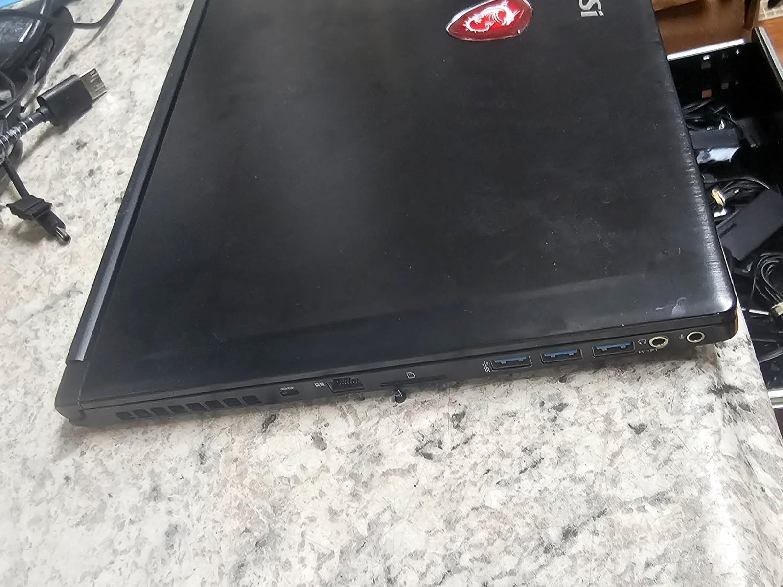 MSI Gaming Laptop GS63VR 7RF i7-7700HQ GTX 1060 16GB RAM WIFi – Works Special