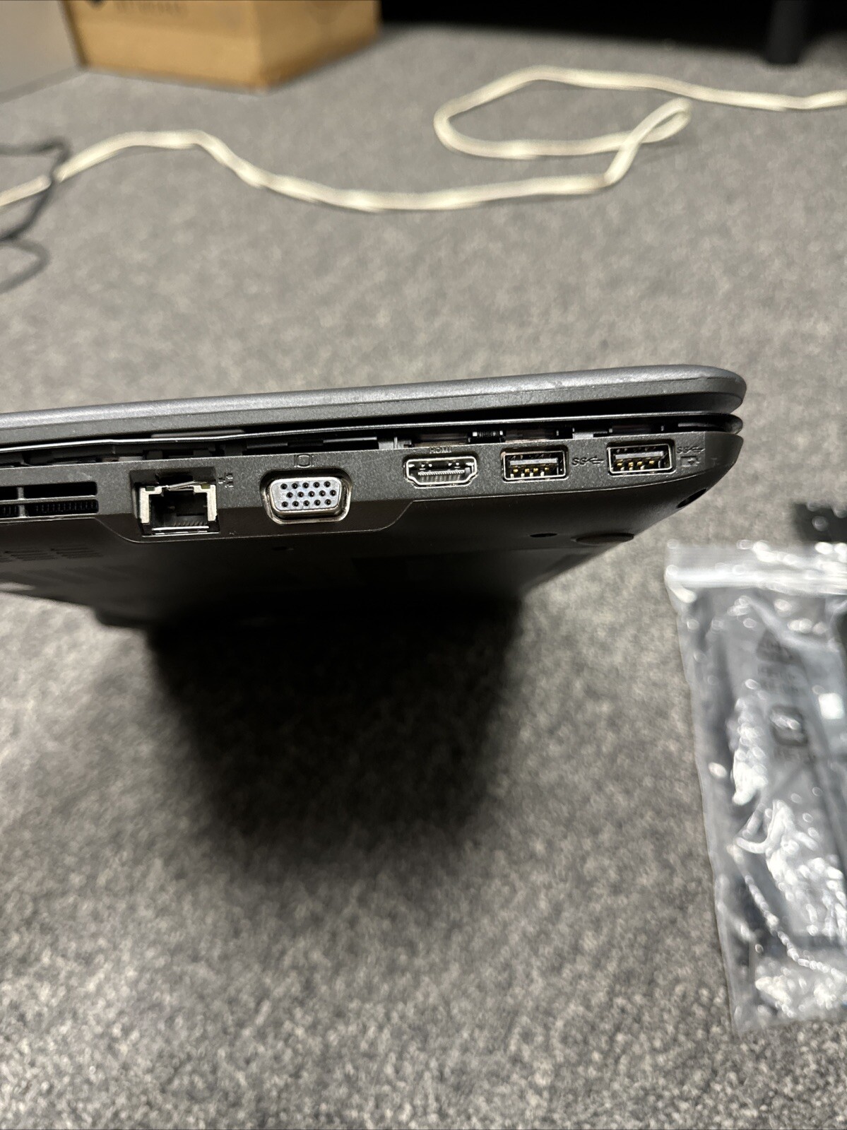 Lenovo ThinkPad E560 Laptop 15,6In Intel Core i7-6500U For Parts Not Working