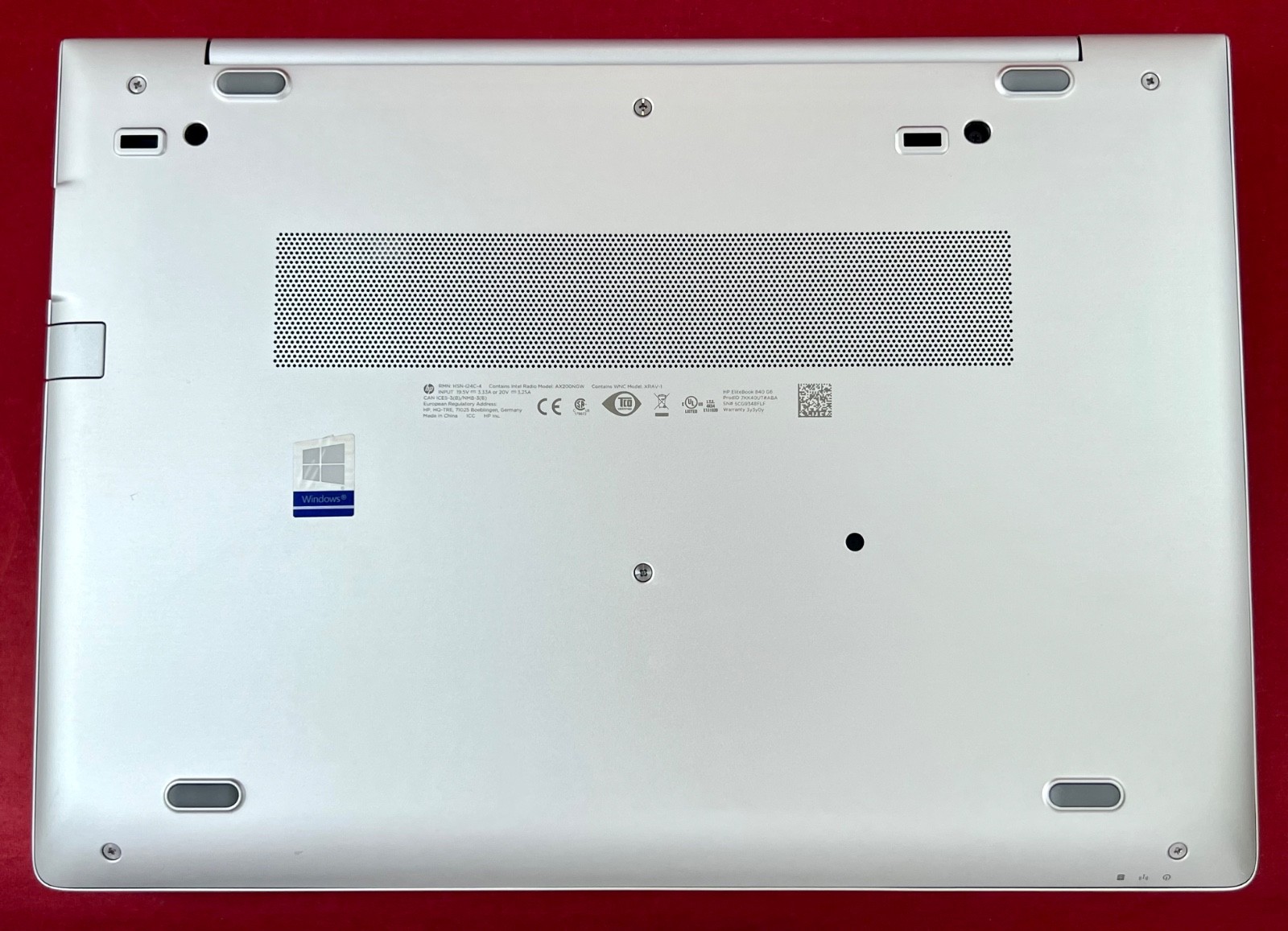 NEAR MINT HP ELITEBOOK 840 G6 14″ FHD DISPLAY INTEL i7-8665U 256GB 8GB, 3 CYCLES