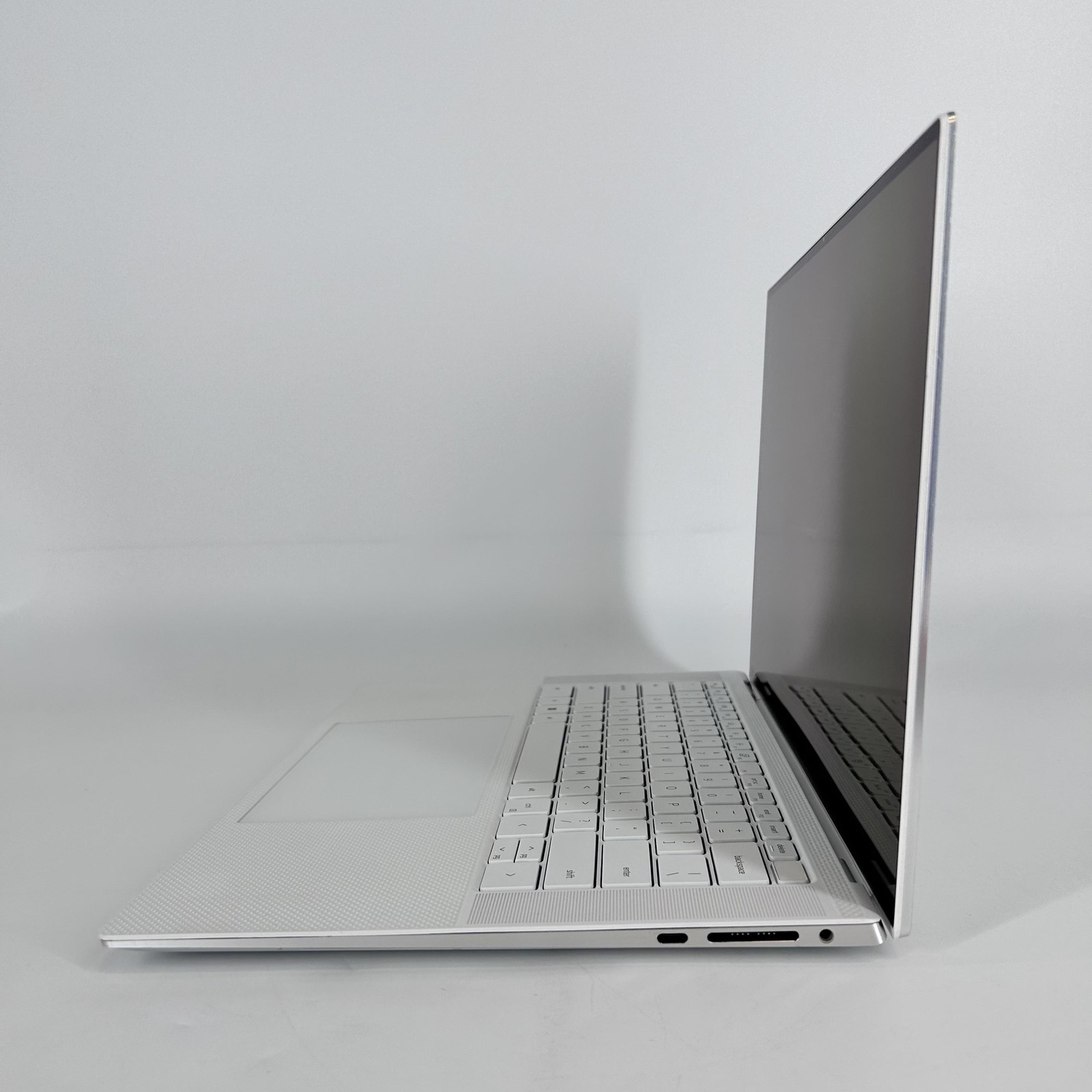 Dell XPS 15 9520 TOUCH 3.5K 2.5 GHz i9-12900HK 32GB 1TB SSD RTX 3050 Ti Good
