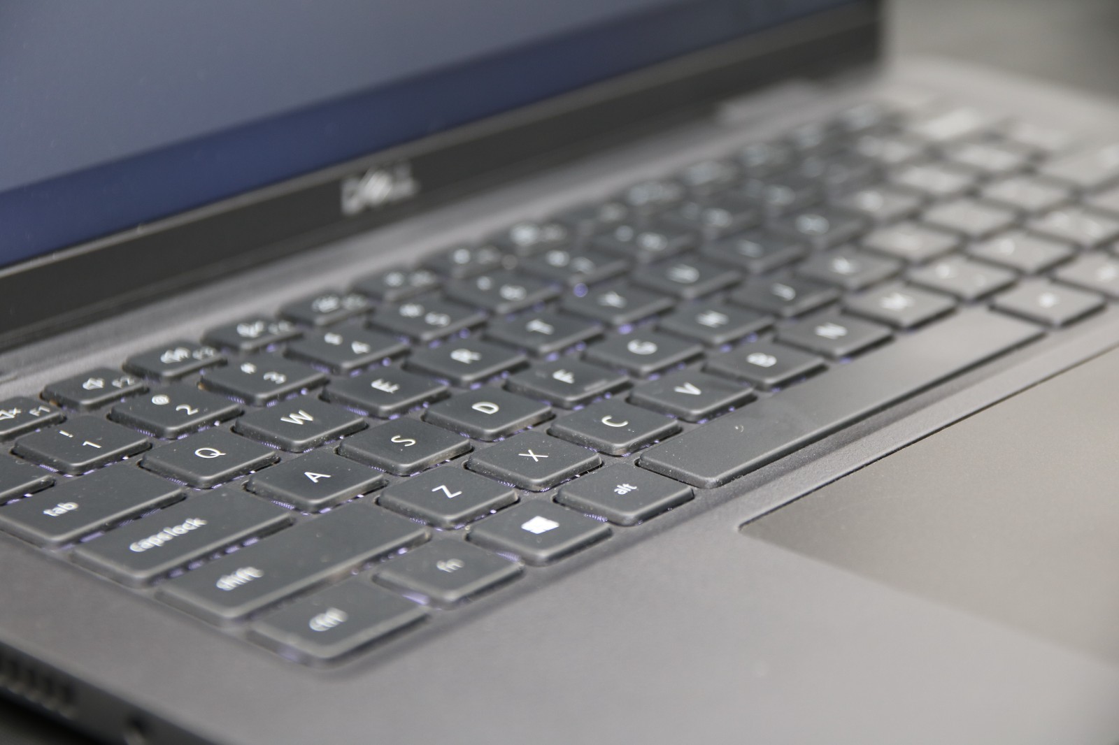Dell Latitude 7420 Touchscreen – i7-1185G7 – 16GB, 256GB, Windows 11 + Adapter