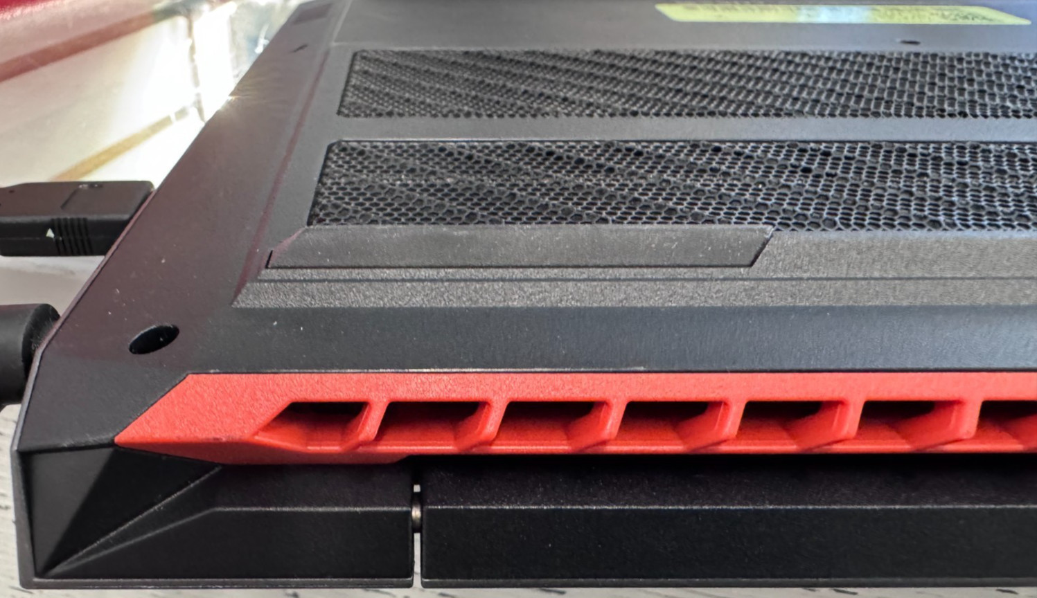 SKYTECH ARES GAMING LAPTOP i5-13420H 16GB RAM 1TB SSD Win 11 Home 25H2
