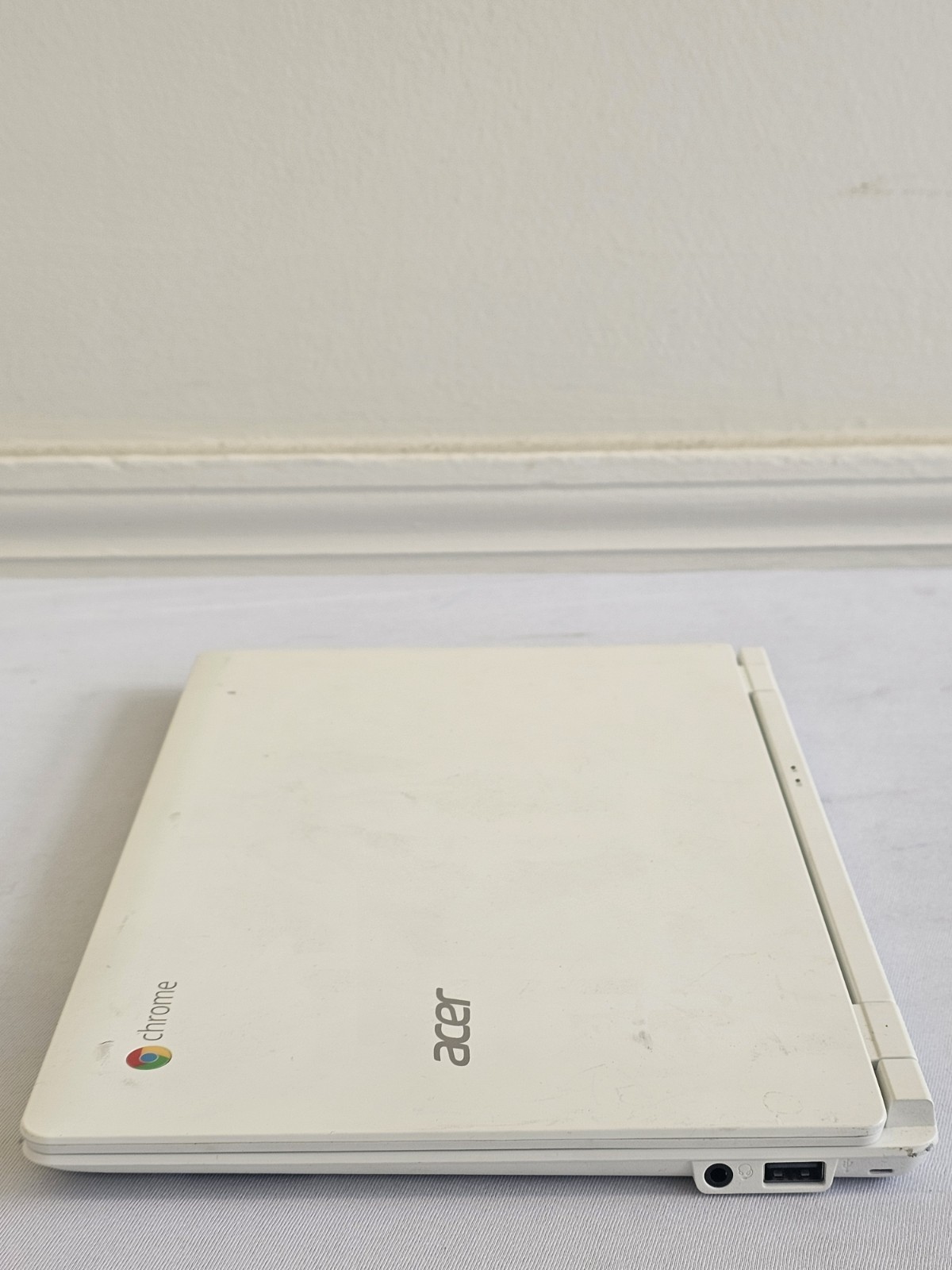 Acer Chromebook 11 CB3-111 Laptop – Intel Celeron N2840 – 2GB RAM 16GB SSD READ